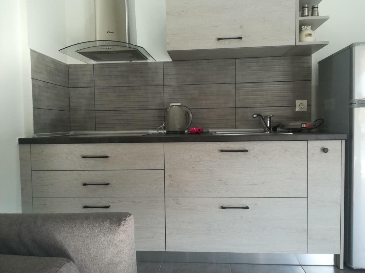 Savvas & Katerinas Appartments Неос-Мармарас Екстер'єр фото